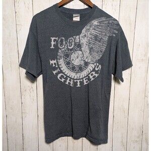 Foo Fighters Graphic Tee 2010 Size Large Gray Band Shirt Rock Alternative Gildan
